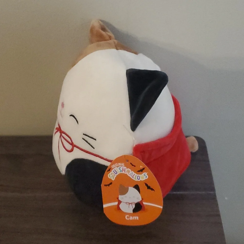 Squishmallows Halloween Squad 8" Cam the Cat Vampire with fangs and red cape NWT - Picture 2 of 6